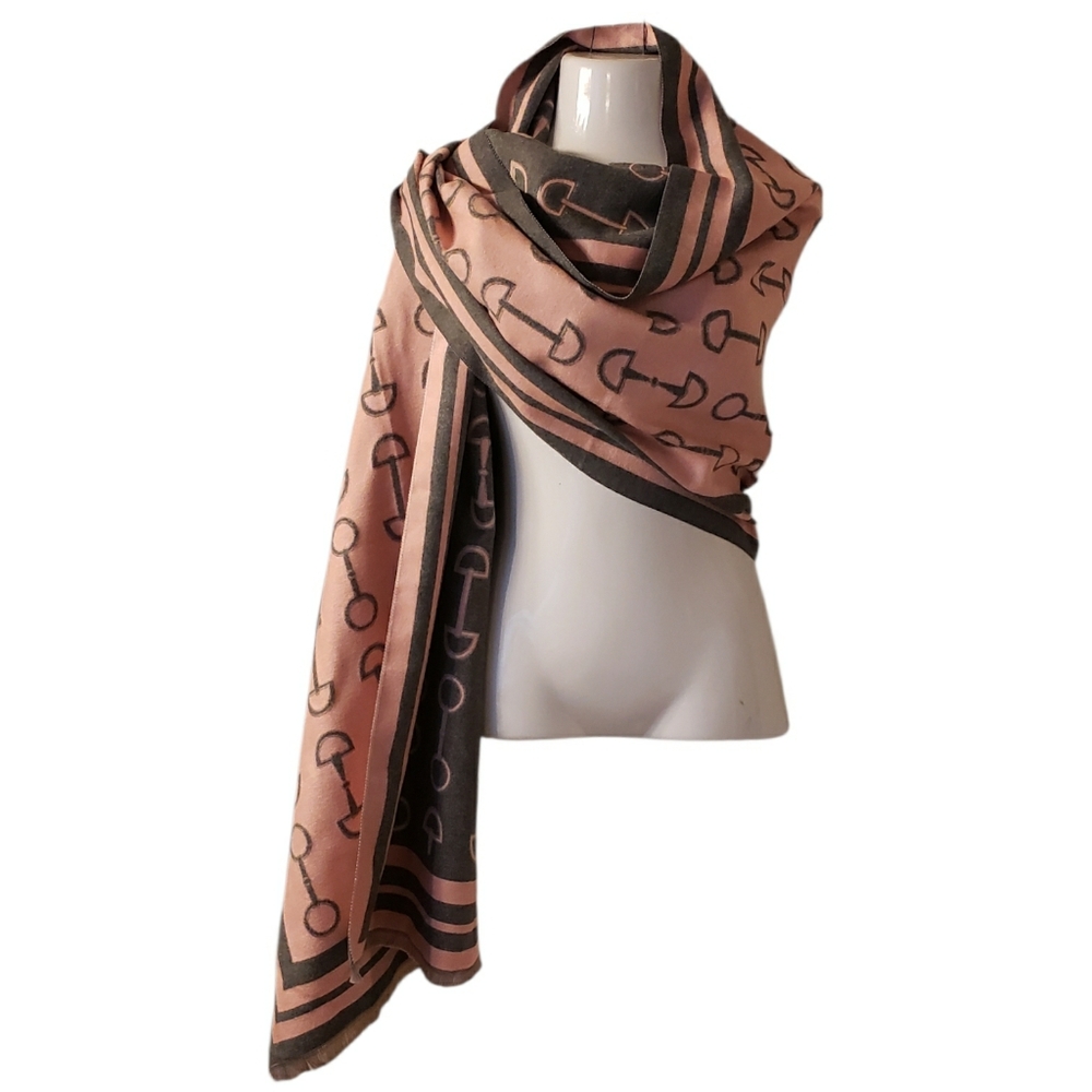 NWT! Reversible Pink & Gray Horsebit Shawl - Picture 2 of 8